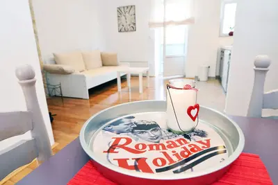 Image de Charmant appartement à 20 minutes de la place principale
