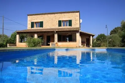 Image de Maison En Pierre À El Campo, Piscine PRIVÉE, Wi-Fi Gratuit, A \/ C, Barbecue.
