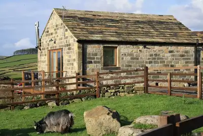 Image de Romantic cottage in Hebden Bridge - panoramic views with Balcony