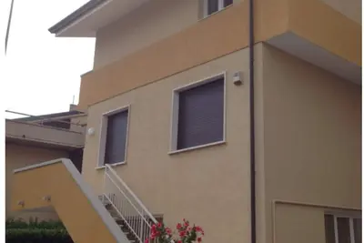 Image de Maison avec 16 lits à 1 km de la mer