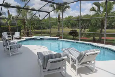 Image de Superbe villa moderne, 4 chambres, 3 salles de bains, piscine privée, spa