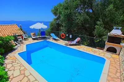 Image de Une vue imprenable, piscine privée, jardin, A \/ C, WiFi