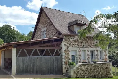Image de Gite Talué Périgord - Pour 9 personnes maximum avec piscine privative couverte