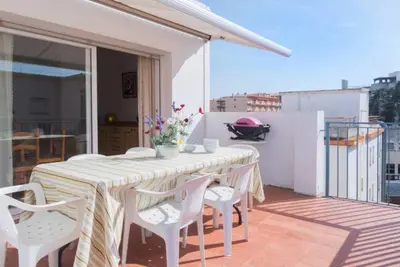 Image de Apartamentos Aquarium (Ref 41). Terrasse 50 M2. A Cote De La Plage.