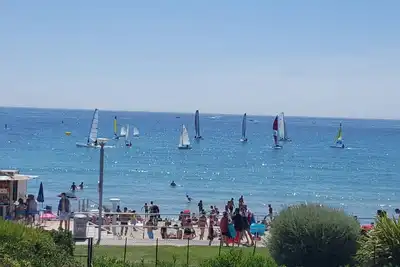 Image de Appartement devant la plage, superbe vue mer et terrasse 🏖️🏖️🏖️