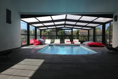 Image de Grande maison originale avec piscine et spa pour 2 à 14 personnes Fr9tdyeg