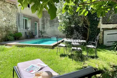 Image de Carcassonne : maison de village avec piscine Ă 2 pas du Canal du Midi