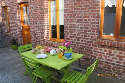 Image de « La Maison », coeur du village, 50 mètres de la mer. Pas de parking