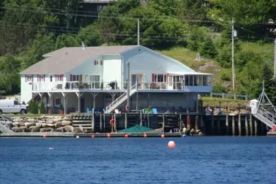 Image de Spectaculaire océan Vivre dans authentique village de pêcheurs