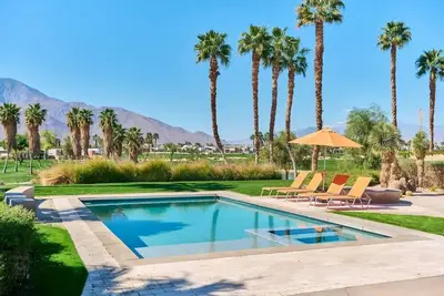 Image de Beautiful Property with Large Pool and View of San Jacinto on Escena Golf Course