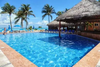 Image de Nautibeach Resort Deluxe Condo