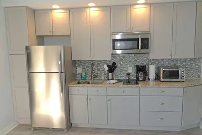 Image de Bien NOTÉ! Penthouse impeccable avec des vues incroyables! Tour Virtuel!
