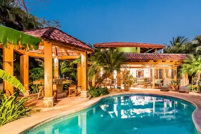 Casa Juliana: Rénové Vue mer Villa, Playa Junquillal, Guanacast