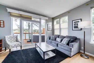 Image de Accueil Waterfront w / bain à remous privé, dock partagé et foyer - chiens Ok