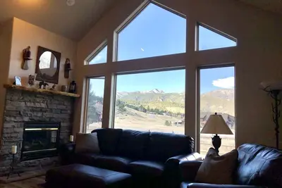 Image de Beartooth; Beau Big Sky & Yellowstone Maison de vacances!