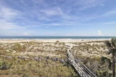 Image de Absolutely Fabulous Oceanfront Condo