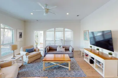 Image de 3br Vacation Home Inside gated community with two pools! Remise disponible!
