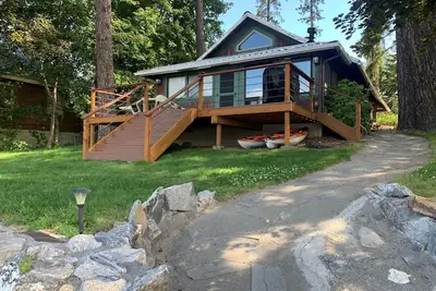 Image de Cabine confortable au bord du lac sur le lac Twin inférieur avec quai privé