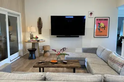 Image de Marcher jusqu'à la plage Hanalei Beach House w \/ Ac & grand écran dans Lanai Tvncu-4237