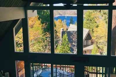 Image de Escapade romantique et relaxante dans un chalet avec vue sur le lac