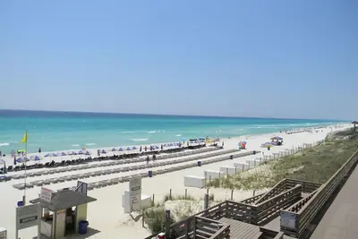 Image de Beach Front Condo 1st Floor Unit 110! Amazing Gulf Views! Sleeps 8 total
