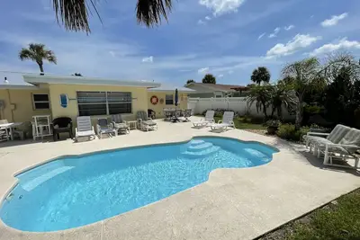 Image de Piscine abordable et Cottage Beach, deuxième maison de la plage,