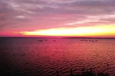 Image de Wight Bay - 2br / 2ba Direct Bay Front - Superbe vue sur la baie!