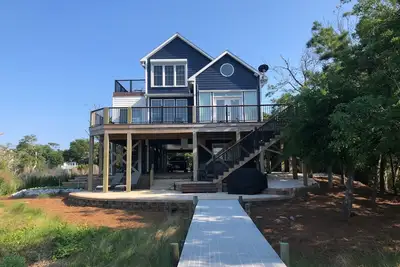 Image de Peaceful Sound Front Home 4 Br 2 Bain