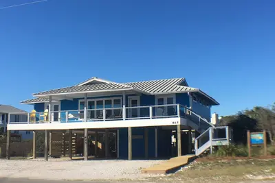 Image de Vues sur le golfe, énormes ponts! 3 Suites Luxe, nouvelle cuisine, piscine chauffée, PetFriendly