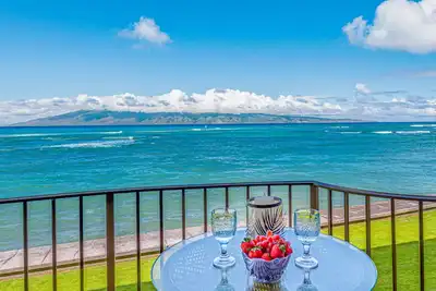 Image de Superbe front de mer et vue sur l'île - récif Kahana 218