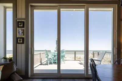 Image de Accueil Oceanfront avec Vues de l'Atlantique Ă partir de chaque chambre
