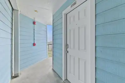 Image de Modern Modern Beachfront Suite 2114 près de la jetée de pêche de Galveston