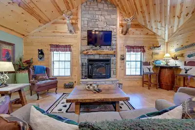 Image de Cabine somptueuse avec bain à remous et terrasse près du lac Broken Bow