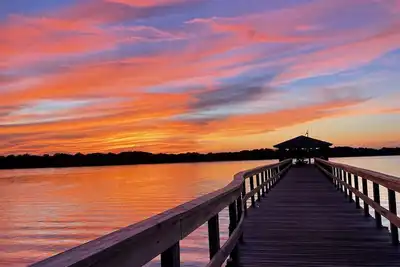 Image de Harbor Village: golf, marina et plage la plus spectaculaire. Utilitaires inclus.