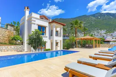 Eos: piscine privée, vue imprenable, A / C, Wi Fi
