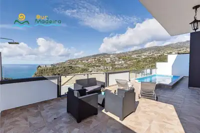 Image de 3-bedroom villa in Calheta, sea-view | Casa Belita