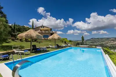 Image de Villa Eden avec piscine panoramique et splendide vue mer, Ă seulement 7 km des plages de Pedaso