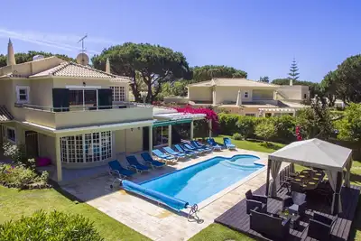 Image de Villa Popa | 5 Chambres | Vue sur le Golf | Vilamoura