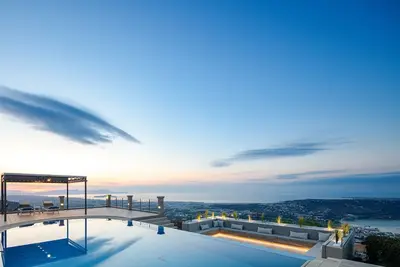 Image de Rester dans le ciel avec luxueuses installations complètes Le plus Vue imprenable jamais