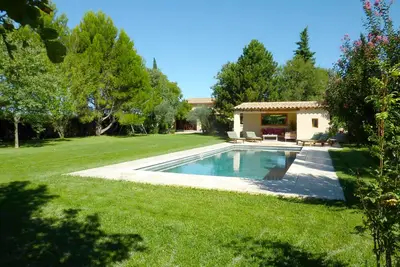 Image de Très belle maison avec piscine et jardin privés