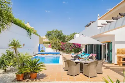 Image de Villa With Free Wi-fi A\/C Private Pool [can be Heated] Table Tennis Fitness Room Near the Beach [rlag83]
