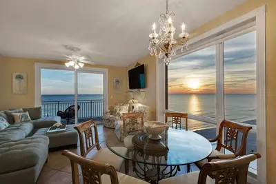 Image de 7e ÉTAGE, Coin, Oceanfront, Salons De Plage Gratuites, Vues Occidentales, Nombreuses AMÉLIORATIONS