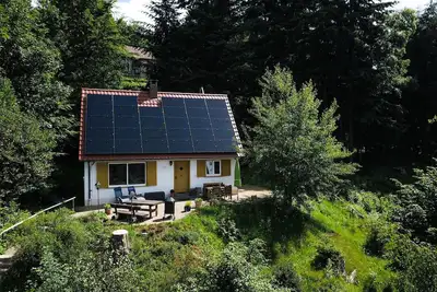 Image de Maison de vacances, détachée dans un endroit de rêve au parc national, propriété gr, chien poss.