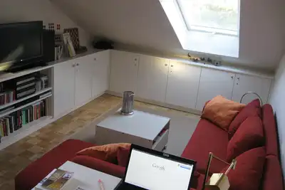 moderne, lumineux, calme, balcon, internet, wifi, emplacement de choix: lac = 0. 5 km, montagne = 2. 5 km