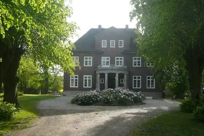 Image de Stylish manor house, quiet location, family-friendly, close to the Baltic Sea.