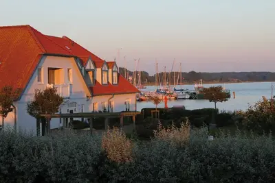 Image de Appartement près de la plage avec vue mer