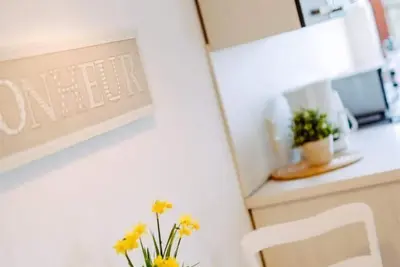 Image de Appartement moderne et chic avec balcon et vue magnifique, Wi-Fi gratuit