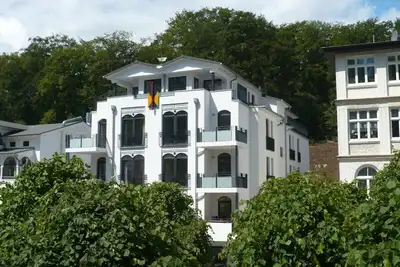 Image de Appartement exclusif avec 2 chambres, grand balcon dans un emplacement idéal, à 250m de la mer