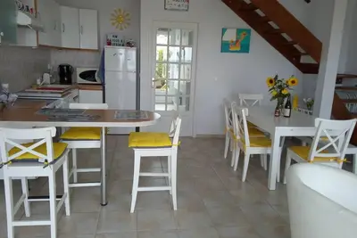 Image de Maison de plage en front de mer avec petite cour exposée sud