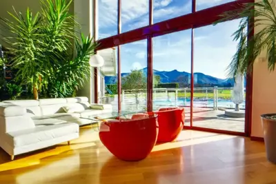 Image de Proche Saint Jean de Luz, villa d'architecte avec vue exceptionnelle classée 4*